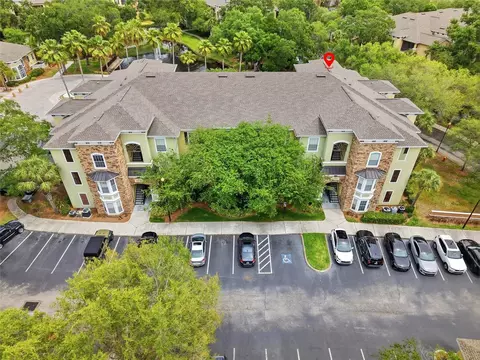 9916 Courtney Palms Blvd #302, Tampa, FL 33619
