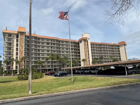 5400 Park St N #108, Saint Petersburg, FL 33709