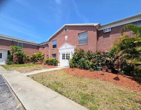 8580 9th Way N #A, Saint Petersburg, FL 33702