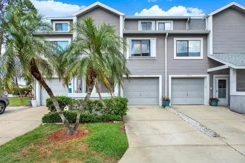 9472 Tara Cay Ct #2, Seminole, FL 33776