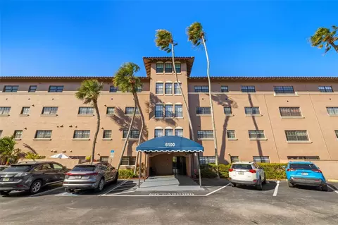6100 Gulfport Blvd S #414, Gulfport, FL 33707
