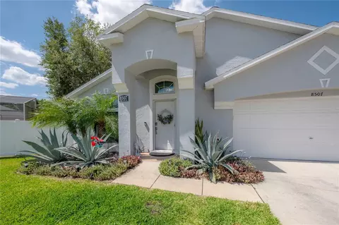 8507 Tiara Park Way, Tampa, FL 33635