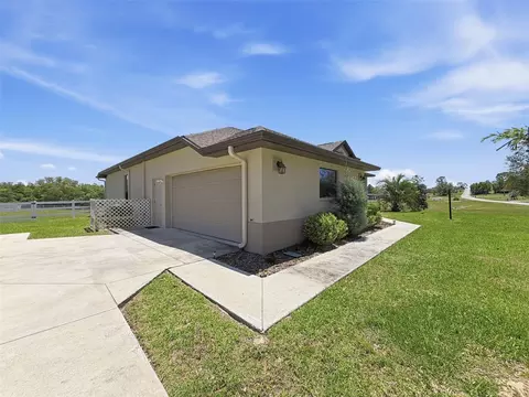 Exterior - 1381 N Spend A Buck Dr, Hernando, FL 34442 photo 17 of 24