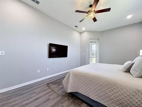 Bedroom - 1381 N Spend A Buck Dr, Hernando, FL 34442 photo 3 of 15