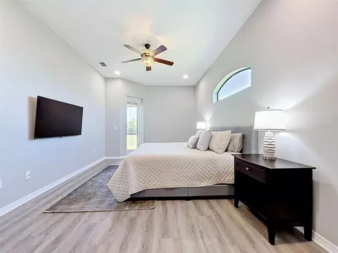 Bedroom - 1381 N Spend A Buck Dr, Hernando, FL 34442 photo 2 of 15