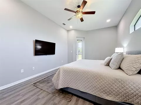 Bedroom - 1381 N Spend A Buck Dr, Hernando, FL 34442 photo 4 of 15