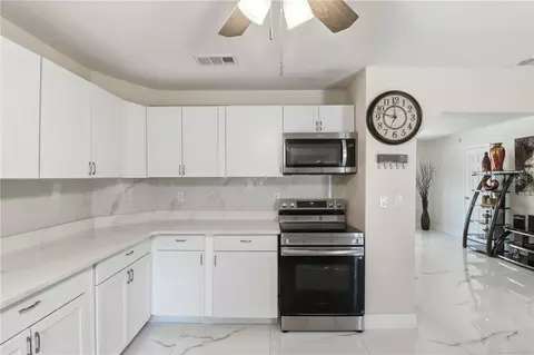 Kitchen - 67 Cove Rd, Inglis, FL 34449 photo 2 of 4