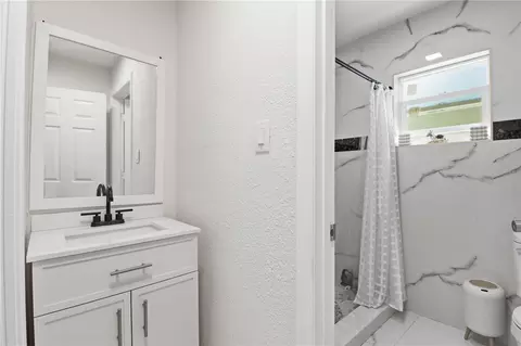 Bath - 67 Cove Rd, Inglis, FL 34449 photo 3 of 3