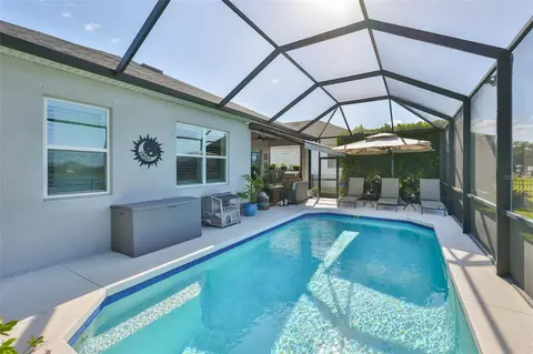 Exterior - 12421 Glenridge Ln, Parrish, FL 34219 photo 8 of 11