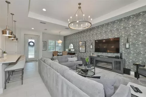 Living - 12421 Glenridge Ln, Parrish, FL 34219 photo 2 of 6