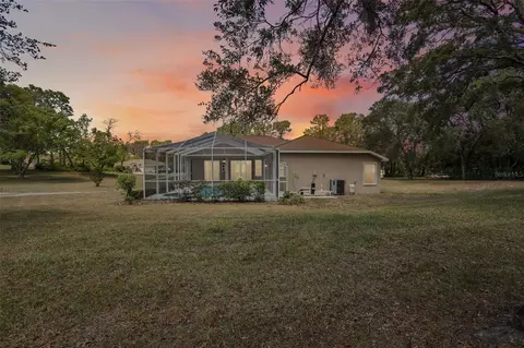 Exterior - 13185 Cooper Rd, Spring Hill, FL 34609 photo 17 of 18