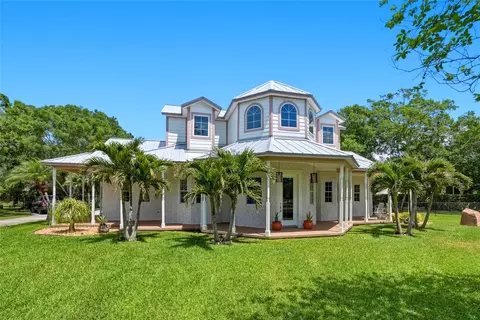 Exterior - 13227 110th Ave, Largo, FL 33774 photo 9 of 20