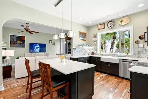 Kitchen - 13227 110th Ave, Largo, FL 33774 photo 3 of 5