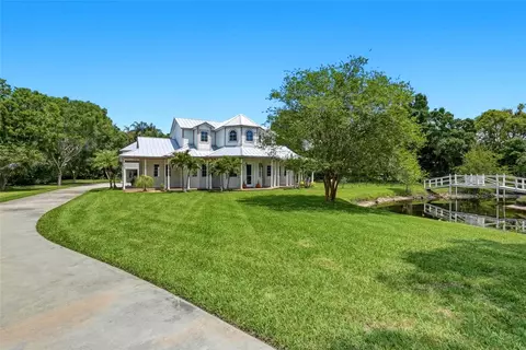 Exterior - 13227 110th Ave, Largo, FL 33774 photo 5 of 20