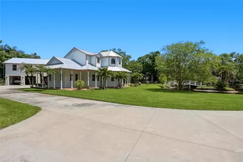 Exterior - 13227 110th Ave, Largo, FL 33774 photo 4 of 20
