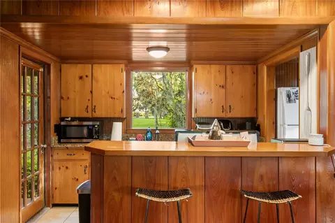 Kitchen - 9205 Post Rd, Odessa, FL 33556 photo 11 of 13