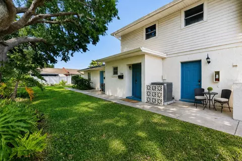 7256 Moffatt Ln N, Pinellas Park, FL 33781