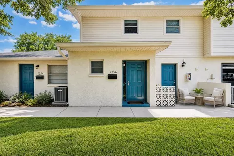 7256 Moffatt Ln N, Pinellas Park, FL 33781