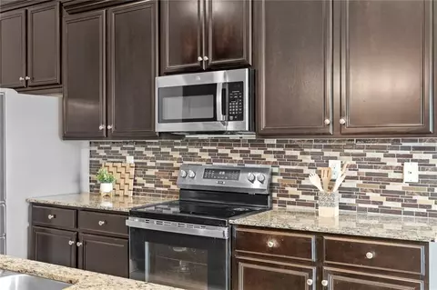 Kitchen - 2837 Maple Brook Loop, Lutz, FL 33558 photo 2 of 5