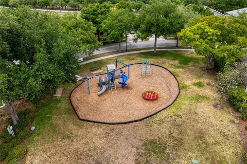 View/Area - 2837 Maple Brook Loop, Lutz, FL 33558 photo 7 of 11