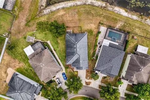 View/Area - 2837 Maple Brook Loop, Lutz, FL 33558 photo 4 of 11