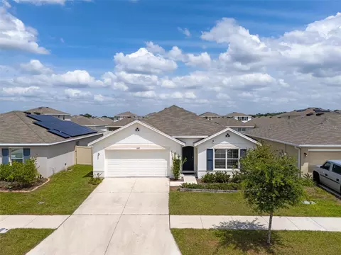 16742 Sunburst Lake St, Wimauma, FL 33598