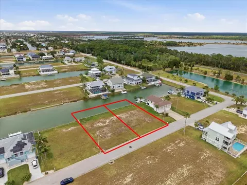 4041 Triggerfish Dr, Hernando Beach, FL 34607 photo 3
