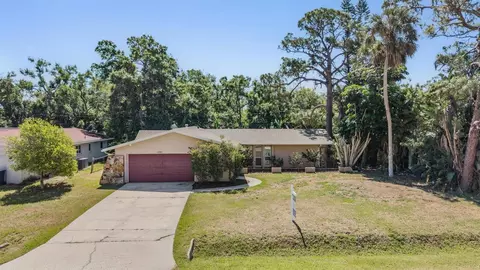 1124 Danny Dr, Sarasota, FL 34243