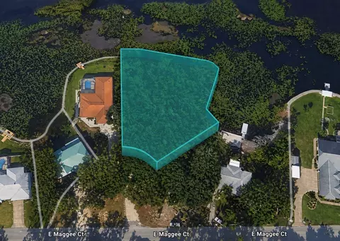 7541 E Maggee Ct, Inverness, FL 34450