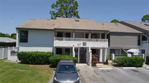 2117 Lakewood Club Dr S #7A, Saint Petersburg, FL 33712