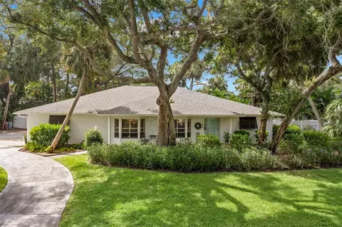 4103 Pinar Dr, Bradenton, FL 34210