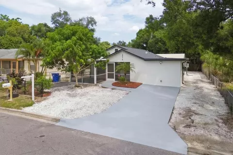 2216 12th Ave W, Bradenton, FL 34205
