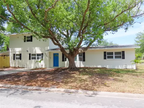 8055 33rd Ave N, Saint Petersburg, FL 33710
