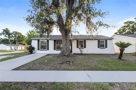 3613 Wisperbreath Ln, Tampa, FL 33619