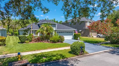 19254 Fishermans Bend Dr, Lutz, FL 33558