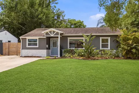 232 42nd Ave NE, Saint Petersburg, FL 33703