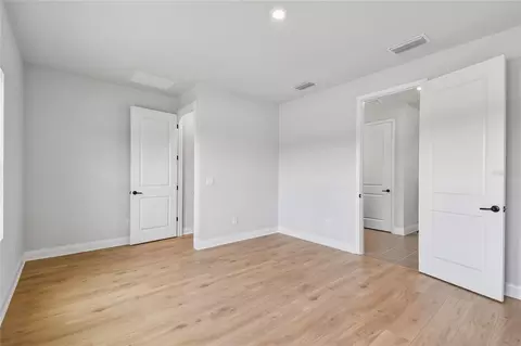 Bedroom - 5693 Leaflet Trl, Mount Dora, FL 32757 photo 3 of 10