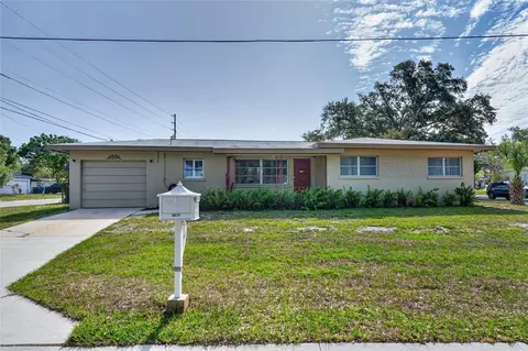 1610 Valencia Dr W, Largo, FL 33778