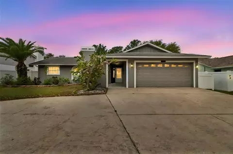 2554 Rolling Oaks Dr, Palm Harbor, FL 34683