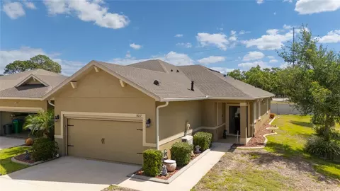 8017 Pine Crest St, Seminole, FL 33777
