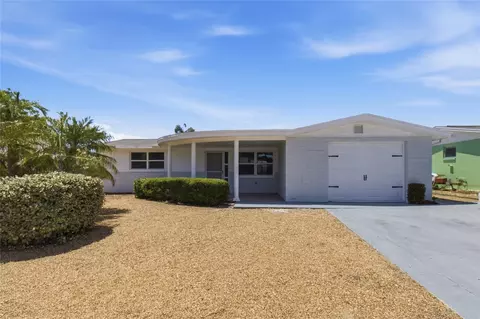 4901 Durney St, New Port Richey, FL 34652