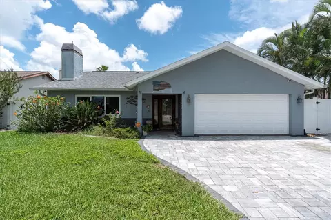 12107 72nd Way, Largo, FL 33773