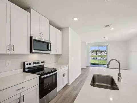 Kitchen - 2838 Virginia Pine Dr, Bartow, FL 33830 photo 6 of 6