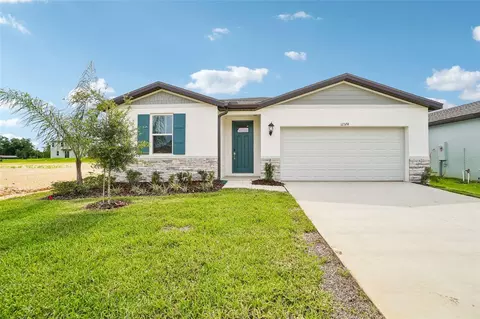 12574 Hourglass Way, Dade City, FL 33525