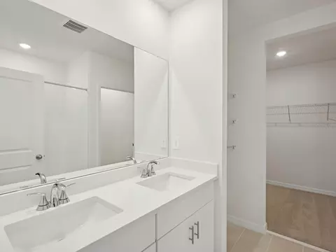 Bath - 13518 Shellmore Ave, Palmetto, FL 34221 photo 1 of 2