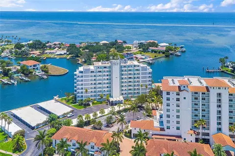 1365 Snell Isle Blvd NE #8D, Saint Petersburg, FL 33704
