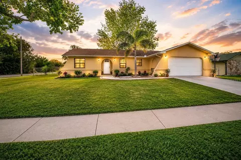 3011 Shadow Oaks Dr, Holiday, FL 34690