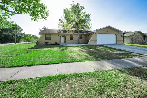 3011 Shadow Oaks Dr, Holiday, FL 34690