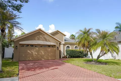 10304 Birdwatch Dr, Tampa, FL 33647