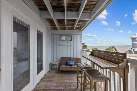 Exterior - 82 2nd St #D5, Cedar Key, FL 32625 photo 1 of 4